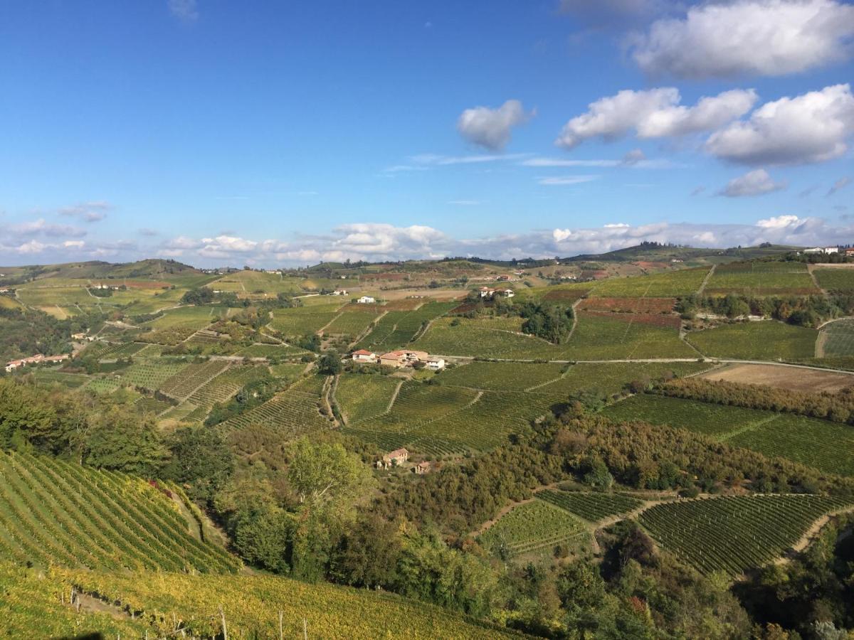 Agriturismo Finestre Di Langa Trezzo Tinella Екстер'єр фото